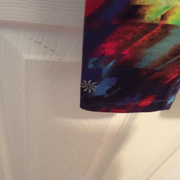 Athleta Colorburst Sonar Tight Leggings S Blue Red Orange Yellow Purple - Picture 5 of 11